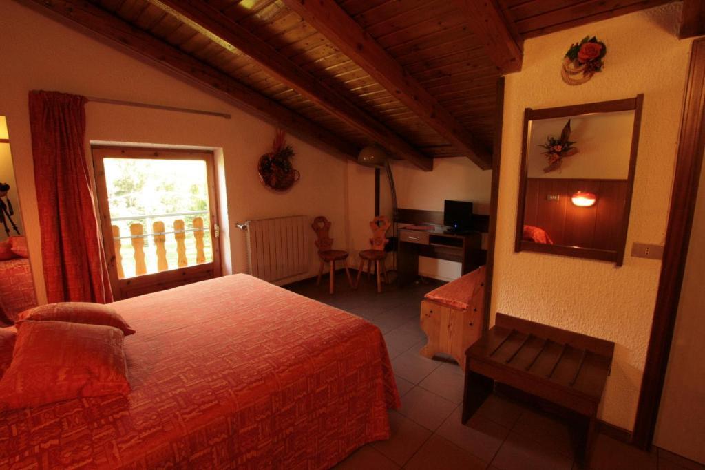 Hotel Sarre Pokój zdjęcie